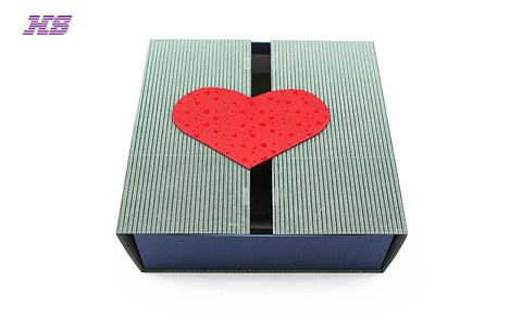 廠家定制禮品高檔手工盒、磁鐵翻蓋設計